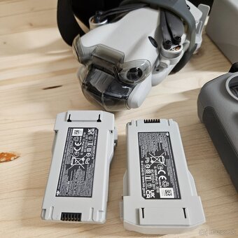 DJI Mini 4 Pro + RC 2 + FLY MORE KIT - 3