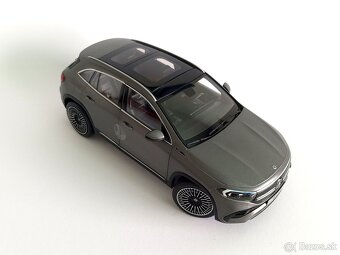 1:18 Mercedes-Benz EQA - 3