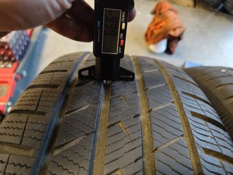 Celoročné Vredestein Quatrac Pro 235/50 R19 99V - 3
