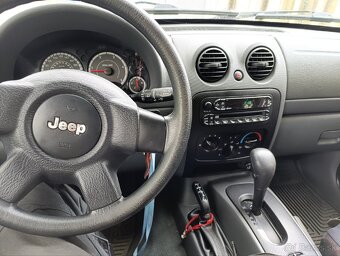Jeep cherokee 2,8 crdi - 3