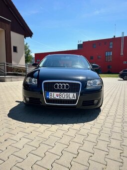 Predám Audi A 3 hatchback 2,0 FSI 5 dverové - 3