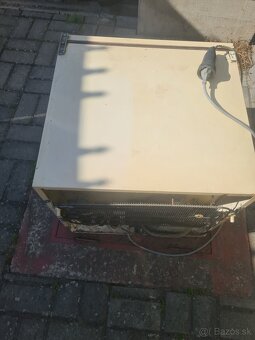 Mraznička menšia 50 litrov - 3
