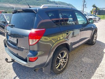 Toyota RAV4 2.2 D-4D 180 X - 3
