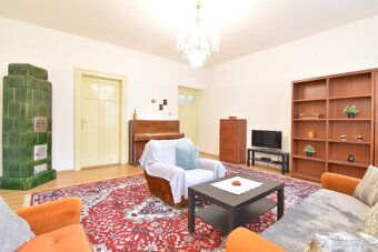 Veľký 2-izbový byt vo vintage štýle s pivnicou,centrum Nitry - 3
