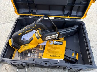 AKU pila DeWALT + akumulátor 4ah + box - 3