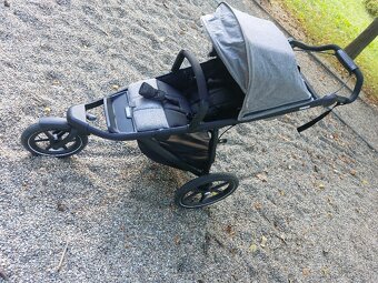 Thule Urban Glide 2 – športový kočík + vanička, čierny rám, - 3