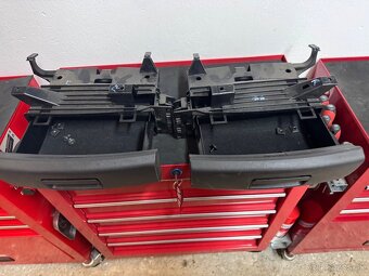 Šuflíky pod predné sedačky golf7 - 3