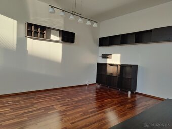 3izb.byt s výhladom na Vysoke Tatry v Poprade - 3