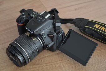 Nikon D5600 wifi BT - dotyk.dis. - VR objektiv AF-P 13tis.sn - 3