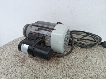 Elektromotor s prevodom 37-150 - 3