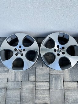 Golf 5 GTI r18 5x112 - 3
