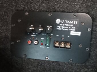 Predám aktívny Subwoofer 600w + káble - 3