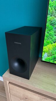 Samsung soundbar + subwoofer (Model HW-J355) - 3