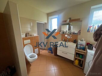 JKV REAL ponúka na predaj rodinný dom v Chynoranoch - 3