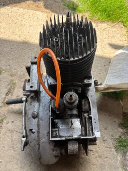 Motory - 3