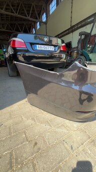 Zadný narazník Bmw E60 - 3