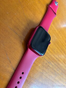 Predám Apple watch 7 series v červenej farbe - 3