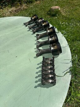 Ojnice a piesty BMW N57D30A - 3