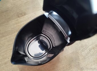 Rýchlovarná kanvica do auta - 3