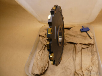 Predám frézu Pramet - 3