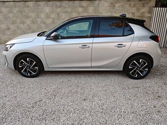 Opel Corsa Ultimate1,2 turbo benzín 74kw r.v.12.2024 km 8350 - 3