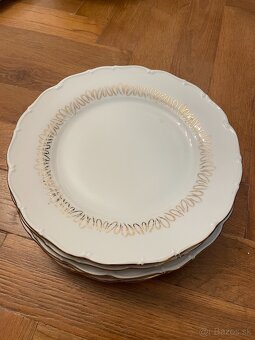 rôzne retro taniere a kuchynský riad - 3