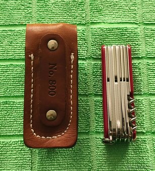 Victorinox Champion (C) - 3