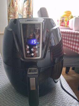 Teplovzdušná fritéza PRINCESS - 3