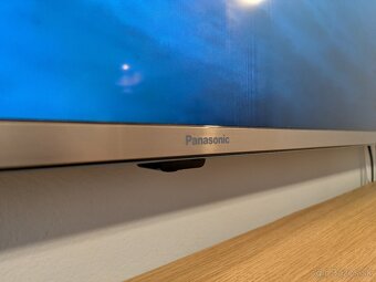 PANASONIC TX-65HX710E - 3