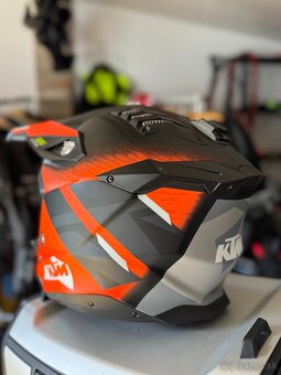 AIROH AVIATOR 3 KTM - MOTOCROSOVÁ PRILBA - VEĽKOSŤ L - 3