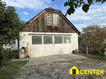 PREDAJ : rodinný dom s obrovským potenciálom, Komárno - Veľk - 3