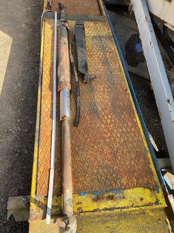 Hydraulicky piest serva - 3