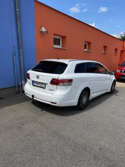 Toyota Avensis Combi 2.0D-4D T27 - 3