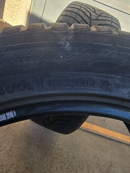 235/45r17 - 3