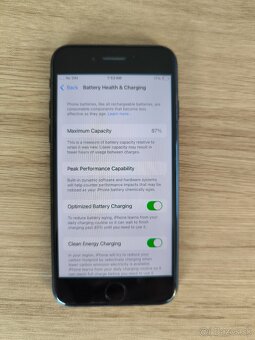 Apple iPhone SE 2020, 2nd generation – 64 GB - 3
