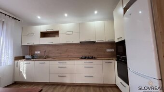 SLOVREAL - Predaj rodinný dom kúsok od mesta Žarnovica v obc - 3