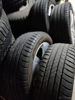 4ks alu disky orig. Škoda 5x112 R17 pneu 215/55 R17 6mm/ - 3