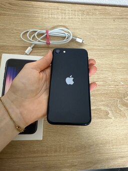 IPHONE SE 2022 - 3