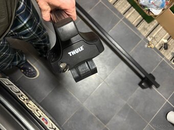 Predám strešné nosiče THULE - 3