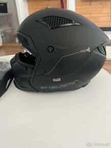 MT Helmets Streetfighter - 3