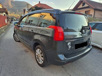 Peugeot 5008 2.0L HDi FAP BVA6 Automat 7 miestne - 3