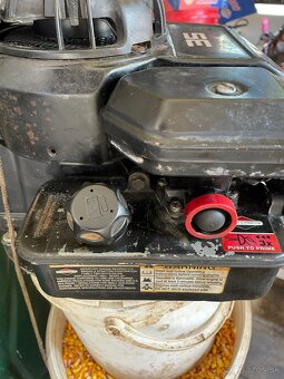 Predám motor BRIGGS & STRATTON 35 CLASSIC - 3