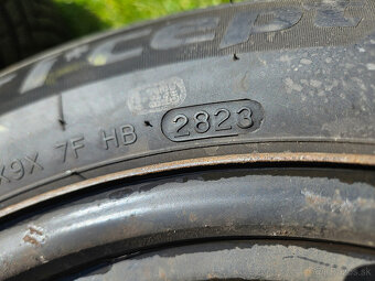 Hankook winter icept rs3 + original plechové disky VW - 3