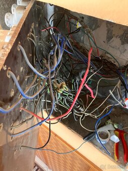 🔧 Elektrikár – Prievidza a okolie - 3