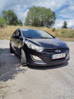 Hyundai i30 1.6 crdi - 3