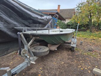 Laminatovy cln katamarán 360 - 3