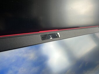 Fujitsu LifeBook U938 červený ultrabook Win 11 - 3