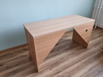 Predám kancelársky stôl - 3