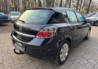 Opel Astra 1.6 16V benzín manuál 85 kw - 3