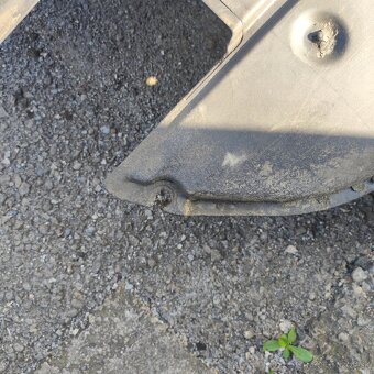 VW Sharan 7M kryt motora - 3